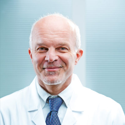 Dr. Nombre 3